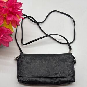 Osgoode Marley Classic Black Leather Crossbody Bag - Women's Shoulder Purse